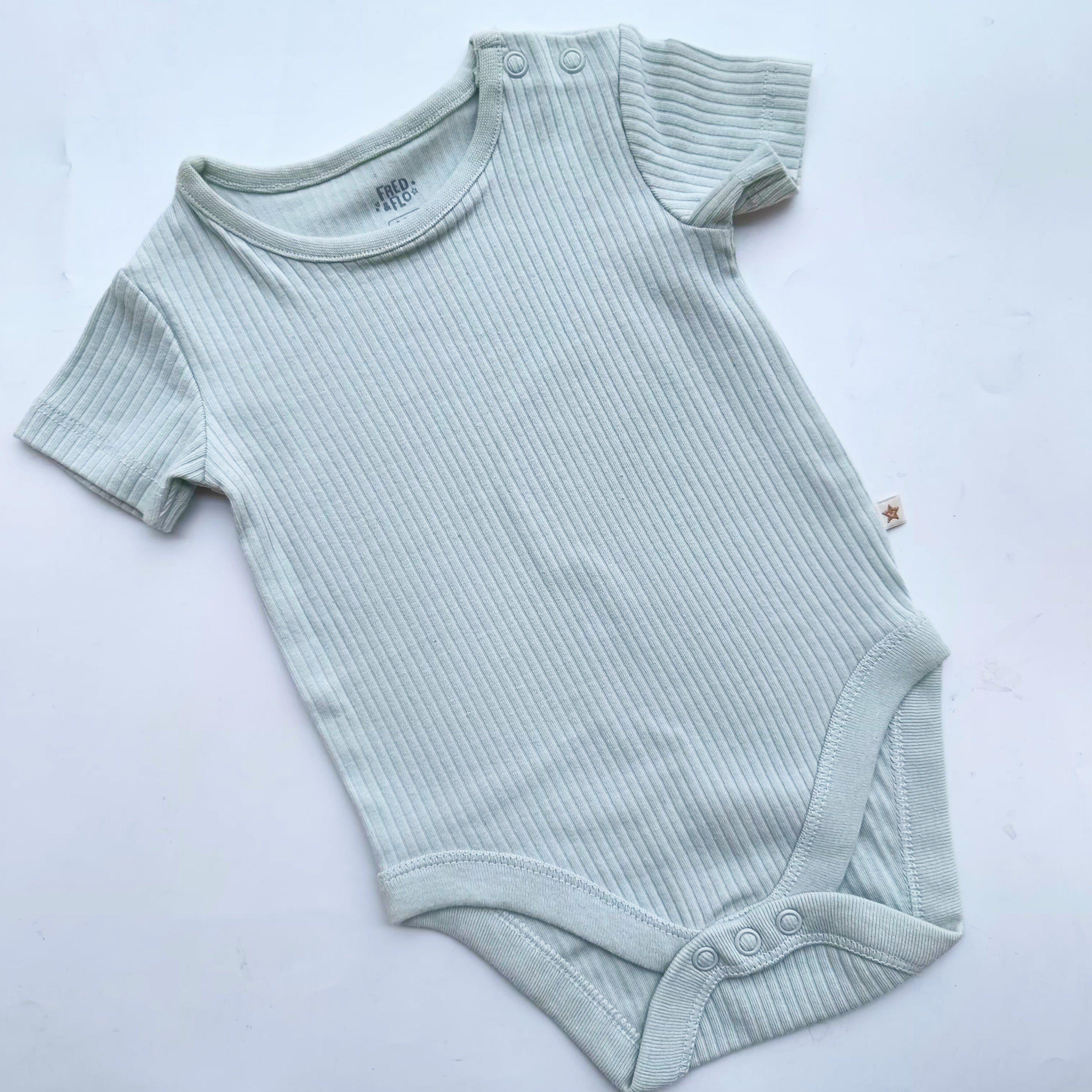 Fredflo onsies