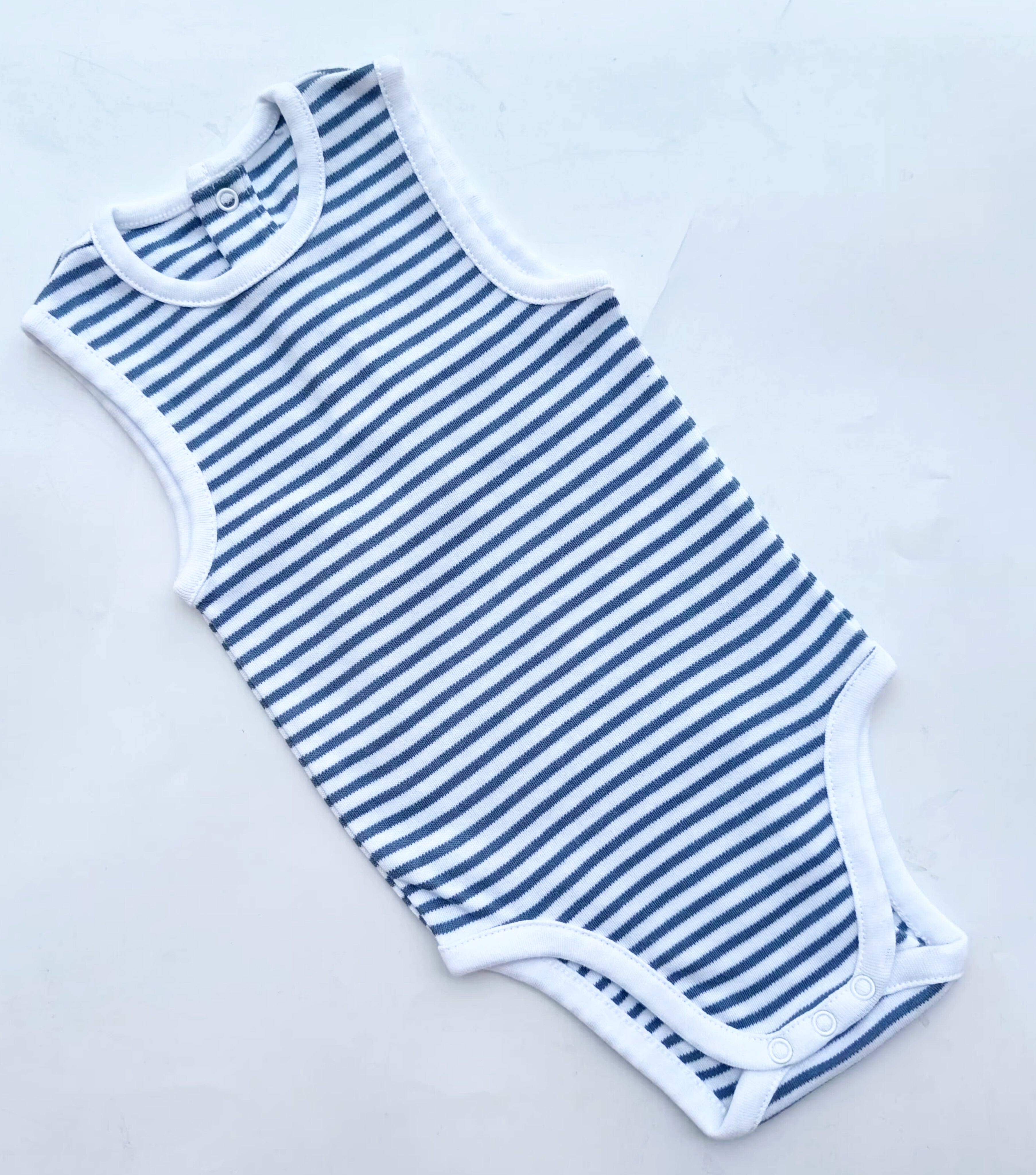 Sleeveless onesies 6-9m
