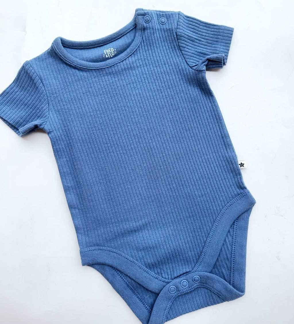 Fredflo onsies