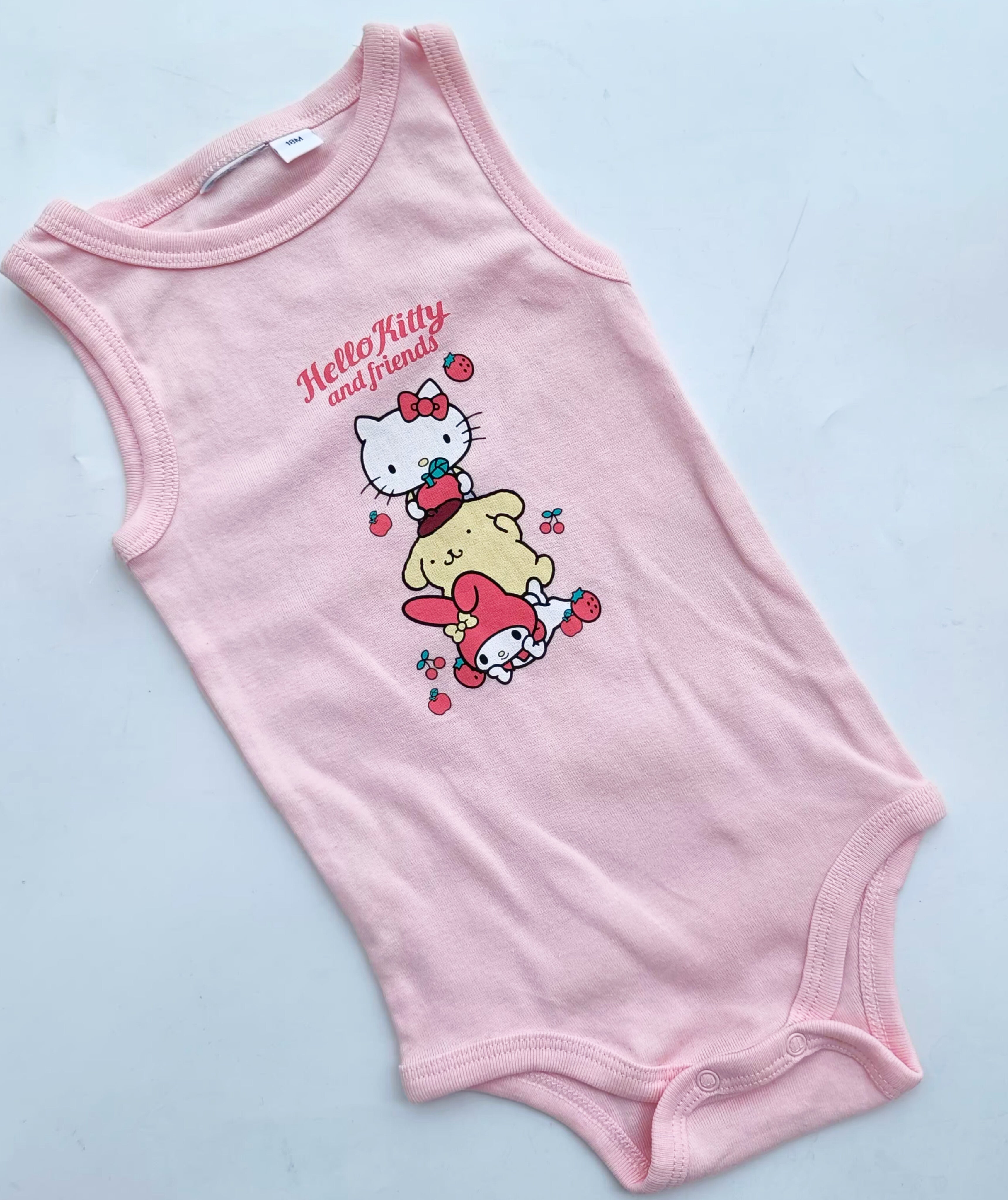 Sleeveless onsies 9-12m