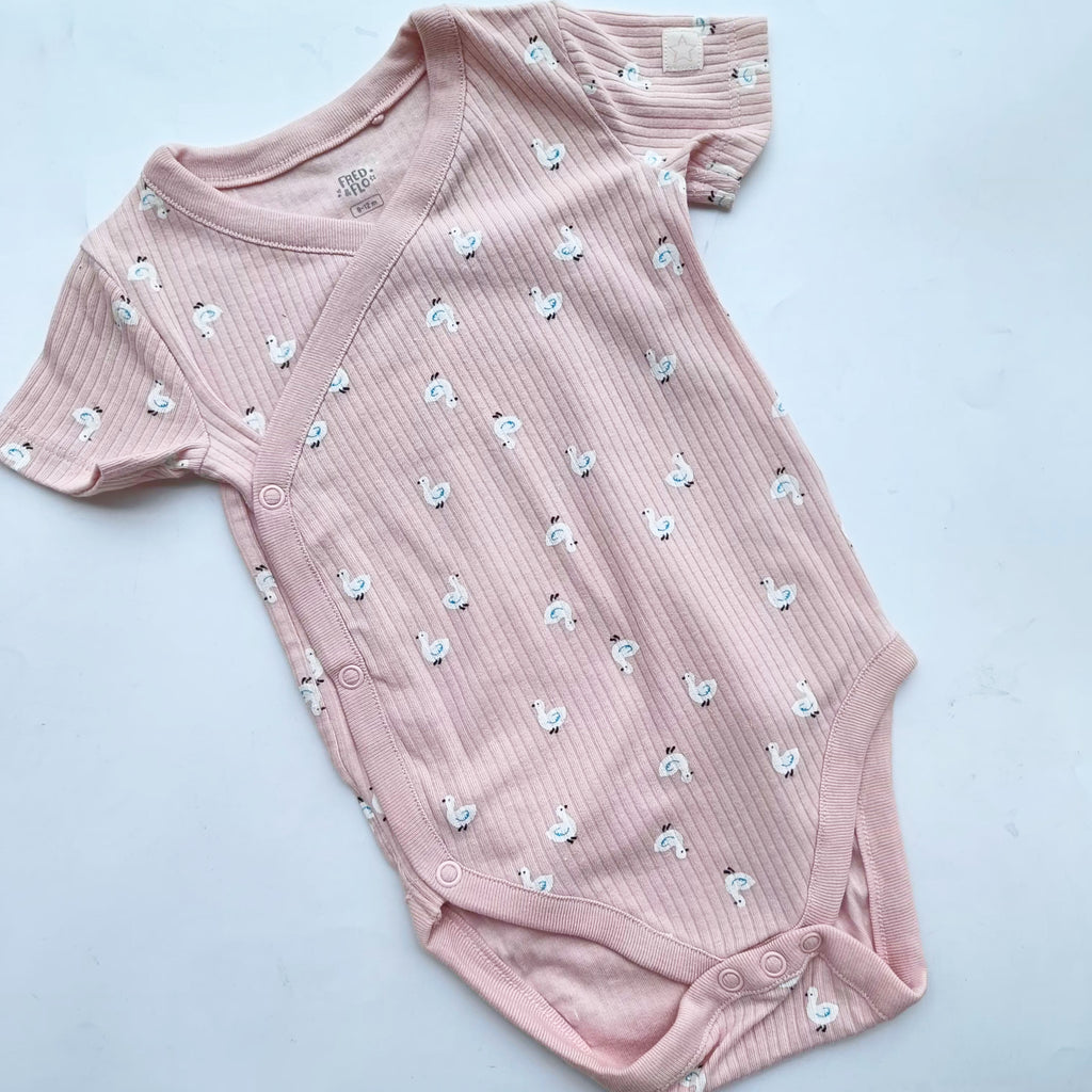 Fredflo onsies