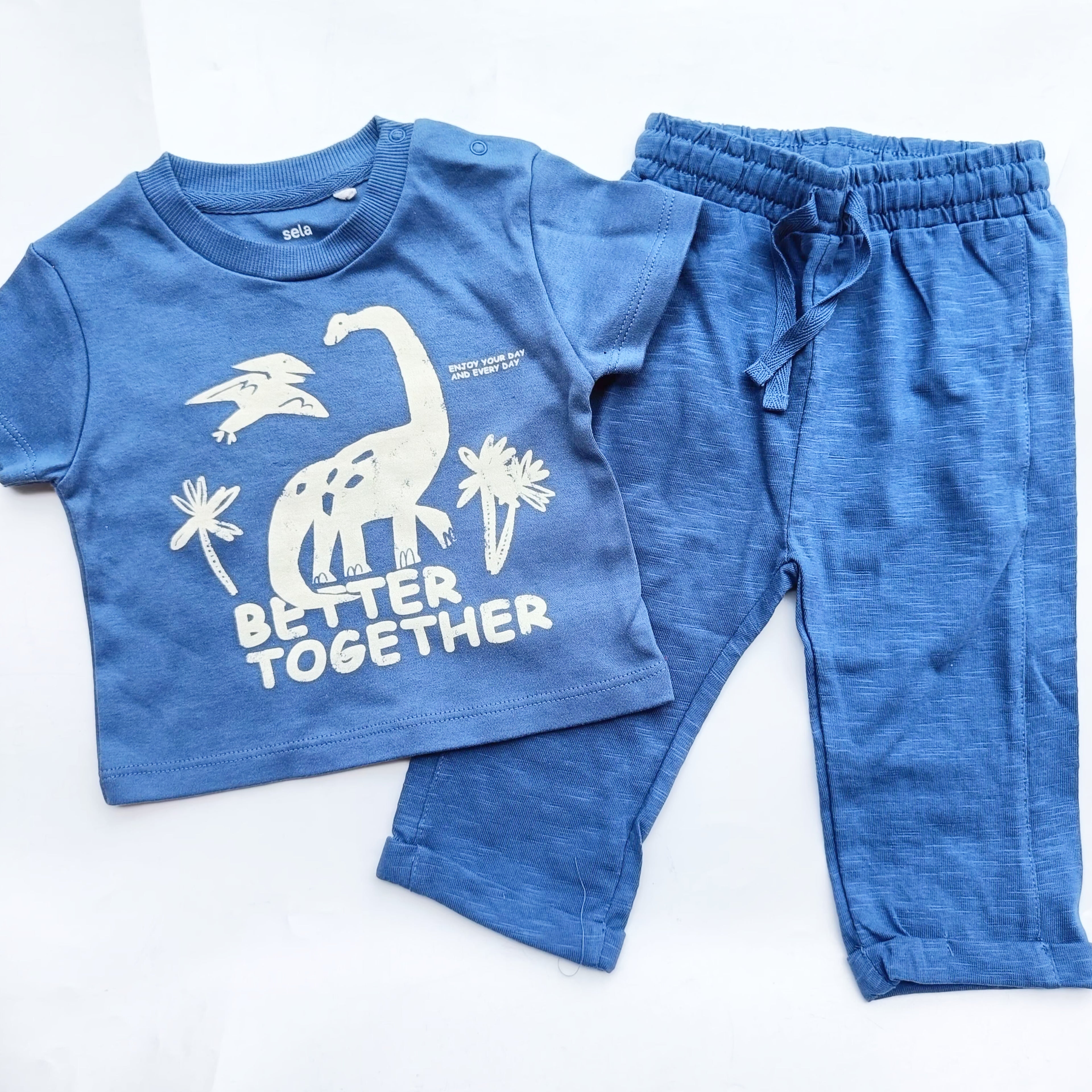 Seal pant set