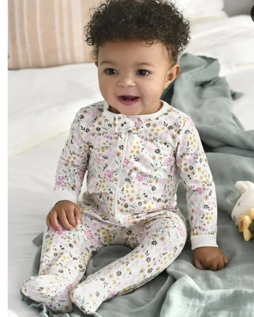 Gerber footed zipper sleepsuit
