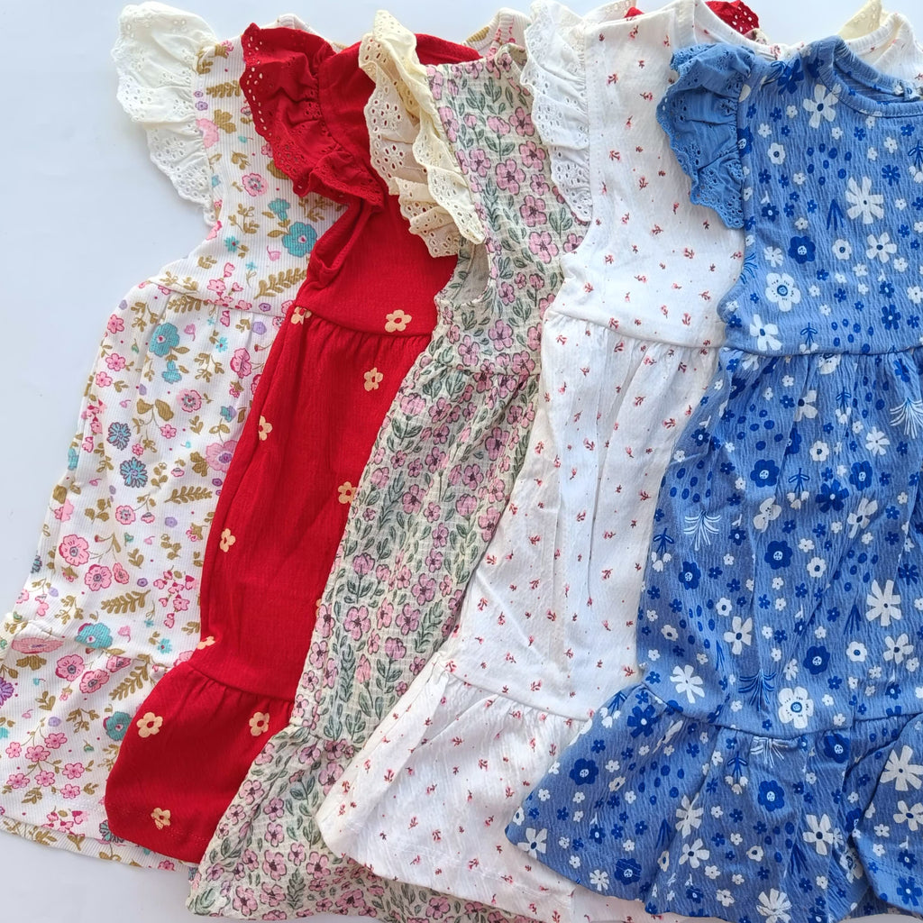 Crinkled frock with ruffle sleeves