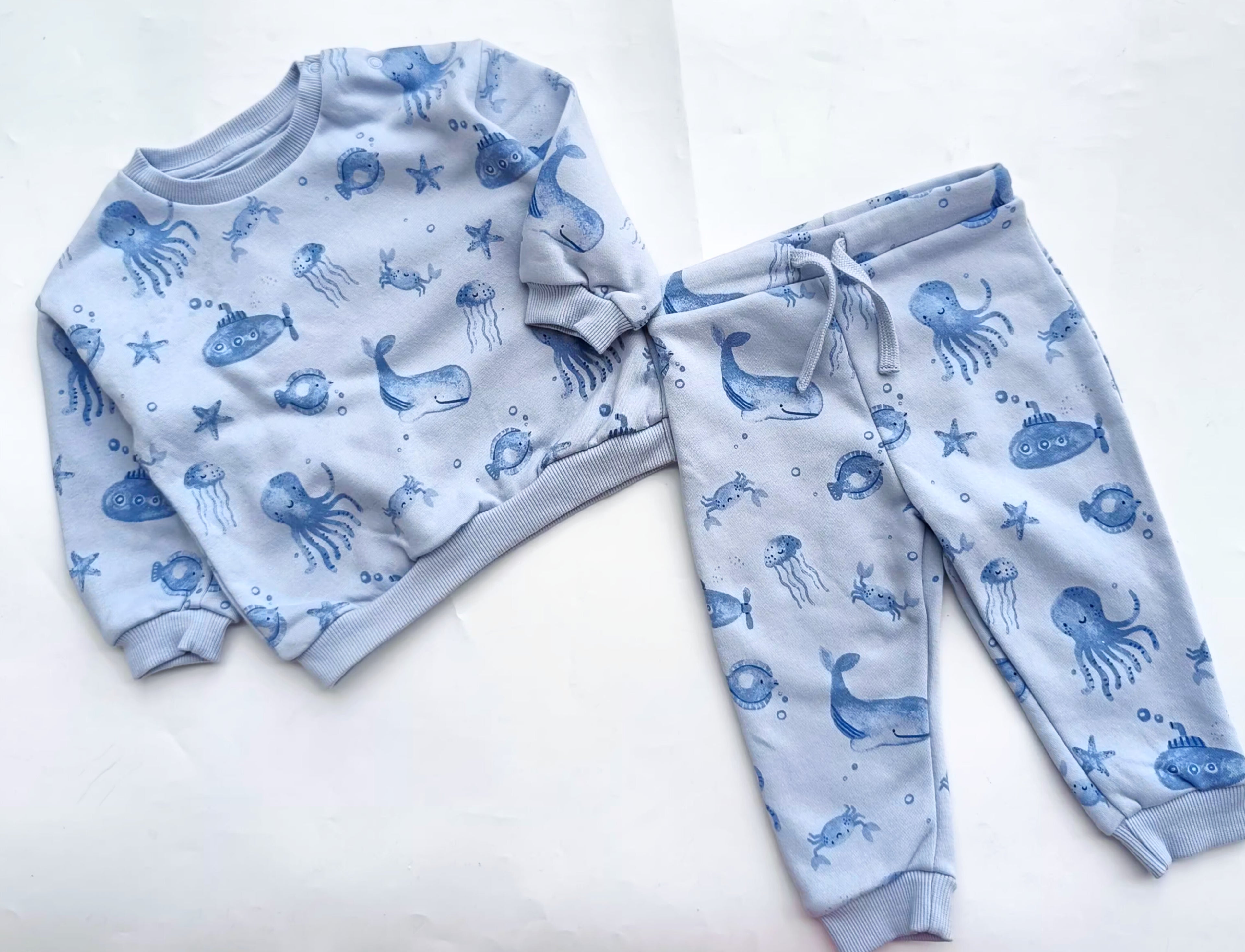 Fredflo Blue sea print thin fleece set