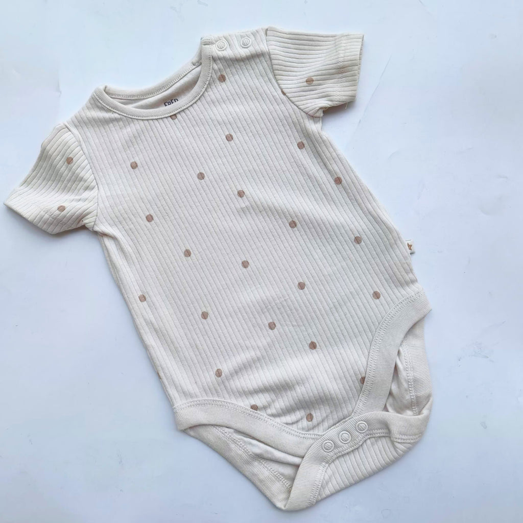 Fredflo onsies