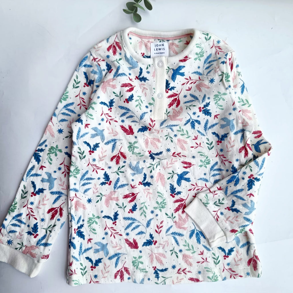 M&S tops 3-4Y
