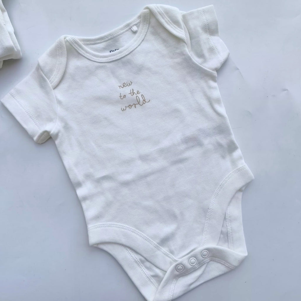 Fredflo new to the world onesies